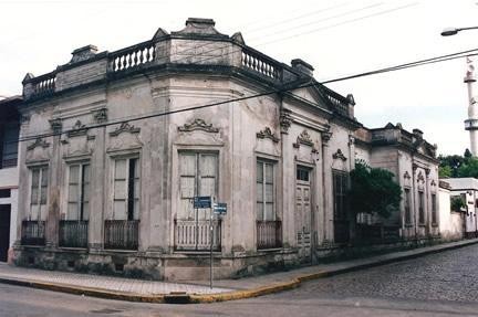 Casa onde nasceu e viveu Carmen da Silva, rua Conselheiro Pinto Lima, 51. João Paulo Fotógrafo.